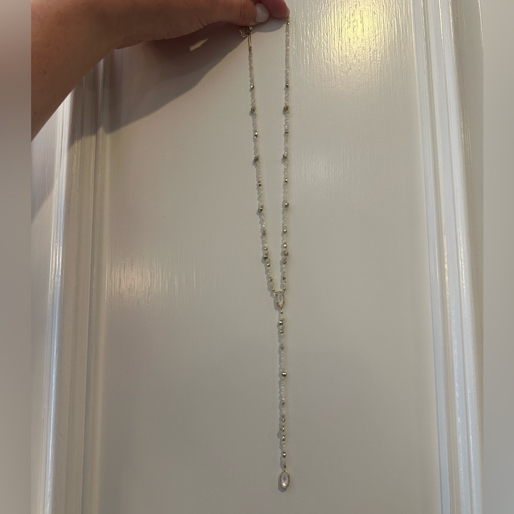 Kendra Scott Bethany Y Necklace in Ivory Mother of Pearl Gold